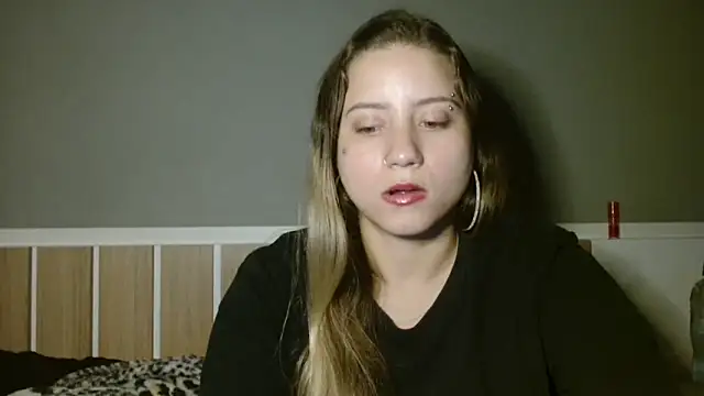 Snapshot of 520_Loirex_741 chatting on January 2025 12:05:01 AM 520 Loirex 741 online show from January 2025 12:05:01 AM