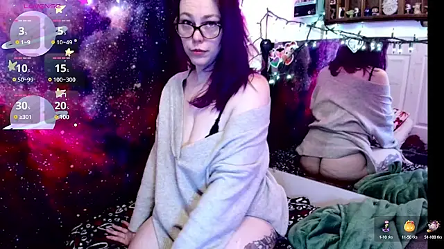 Snapshot of EverlyEster chatting on February 2025 10:53:02 PM EverlyEster online show from February 2025 10:53:02 PM