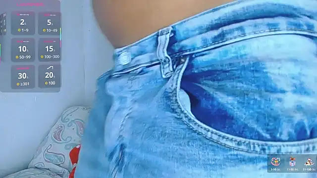 Latino Junge online show from February 2025 11:27:01 AM