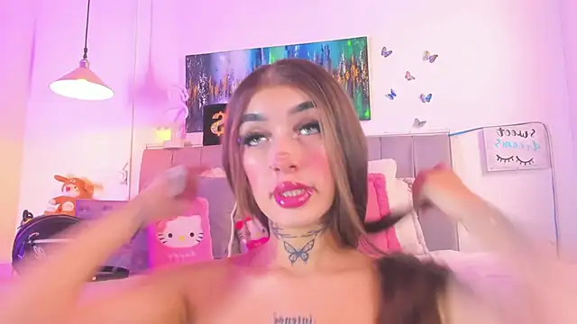 Snapshot of Andrea_flow chatting on December 2024 02:30:01 PM Andrea flow online show from December 2024 02:30:01 PM