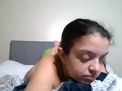 Snapshot of WildLillyFlower chatting on February 2025 07:41:01 PM WildLillyFlower online show from February 2025 07:41:01 PM