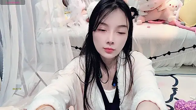 AKiKi711 online show from March 2026 04:58:02 PM