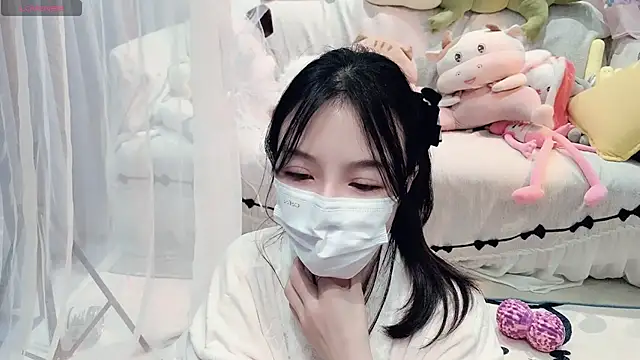 AKiKi711 online show from March 2026 02:47:02 PM