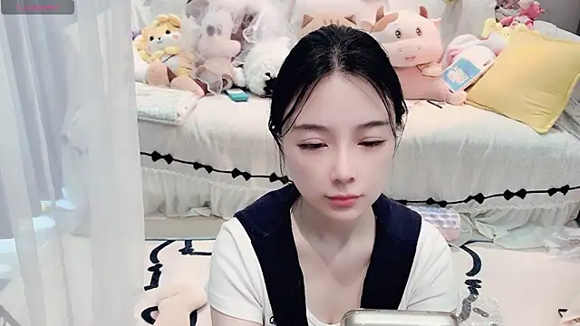 AKiKi711 online show from April 2026 04:23:02 AM