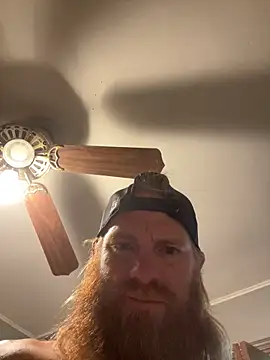 Snapshot of whitehammer94u chatting on September 2025 04:56:01 AM whitehammer94u online show from September 2025 04:56:01 AM