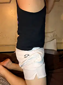 Snapshot of whitehammer94u chatting on October 2025 11:24:02 PM whitehammer94u online show from October 2025 11:24:02 PM