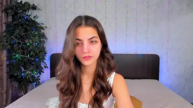 Milana Crystal  online show from February 2025 08:02:02 AM