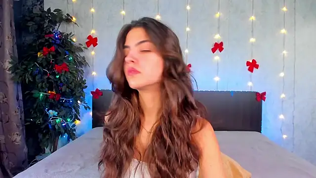 Snapshot of Milana_Crystal_ chatting on December 2025 08:23:01 AM Milana Crystal online show from December 2025 08:23:01 AM