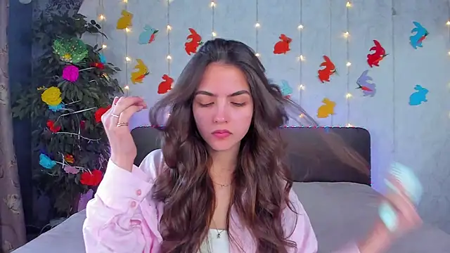 Milana Crystal  online show from April 2026 07:12:01 AM