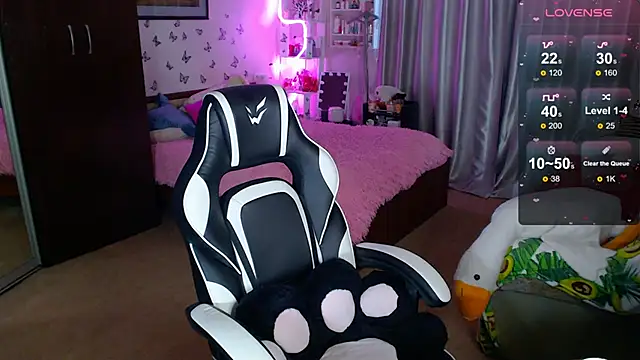 Sidney blush online show from February 2026 04:28:02 AM