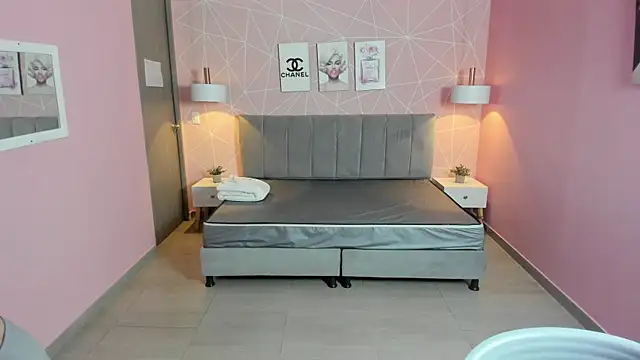 Snapshot of zara__sweet chatting on February 2025 12:44:02 PM zara sweet online show from February 2025 12:44:02 PM