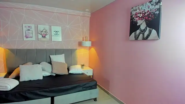 Snapshot of zara__sweet chatting on October 2025 01:43:02 PM zara sweet online show from October 2025 01:43:02 PM