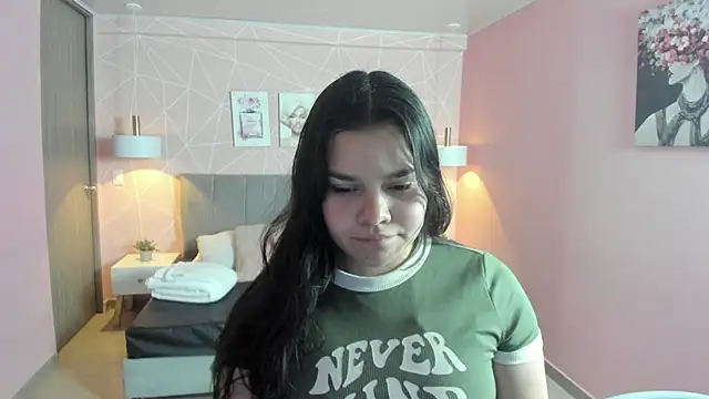 Snapshot of zara__sweet chatting on December 2025 01:31:02 PM zara sweet online show from December 2025 01:31:02 PM