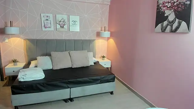 Snapshot of zara__sweet chatting on December 2025 01:20:01 PM zara sweet online show from December 2025 01:20:01 PM