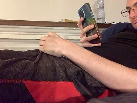 Snapshot of Hebrewhammers42 chatting on December 2024 09:06:01 PM Hebrewhammers42 online show from December 2024 09:06:01 PM