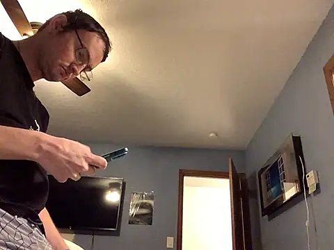 Snapshot of Hebrewhammers42 chatting on January 2025 06:19:02 AM Hebrewhammers42 online show from January 2025 06:19:02 AM