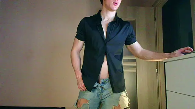 Snapshot of ChristianLevine_ chatting on July 2026 04:07:01 AM ChristianLevine online show from July 2026 04:07:01 AM