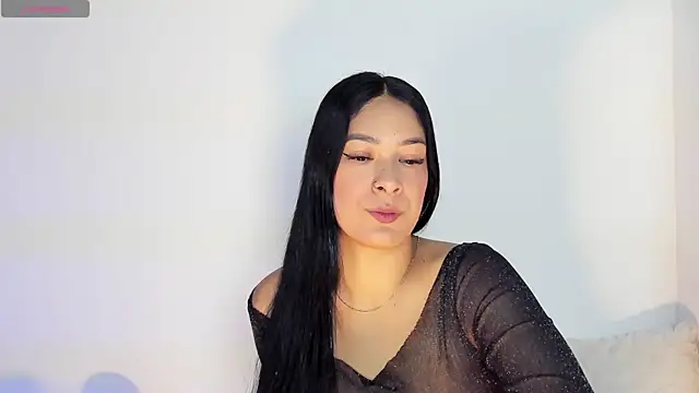 Snapshot of bella_hadid1_ chatting on June 2026 06:27:01 AM bella hadid1 online show from June 2026 06:27:01 AM