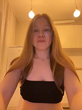 Eva Weyne online show from October 2025 06:50:02 PM