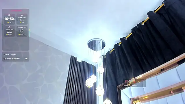 SarayRoyse online show from November 2025 07:40:02 PM