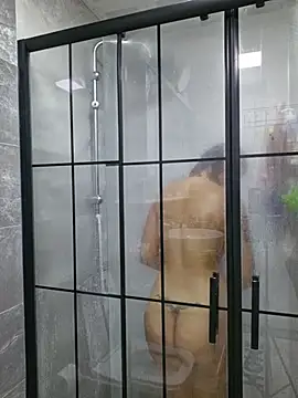 Snapshot of Esmertarcinim chatting on November 2025 02:08:01 PM Esmertarcinim online show from November 2025 02:08:01 PM