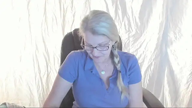 irinamaux online show from March 2025 05:29:02 AM