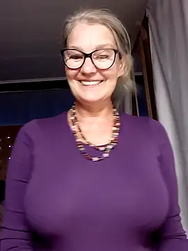 irinamaux online show from September 2025 06:12:02 AM