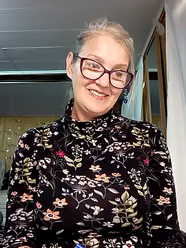 irinamaux online show from October 2025 07:37:02 AM