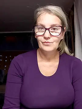 irinamaux online show from October 2025 08:12:01 AM