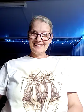 irinamaux online show from October 2025 07:38:01 AM