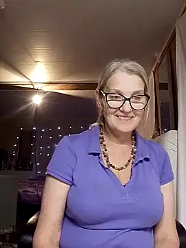 irinamaux online show from October 2025 03:13:01 PM