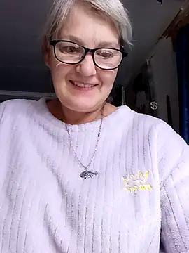 irinamaux online show from July 2026 08:10:01 AM
