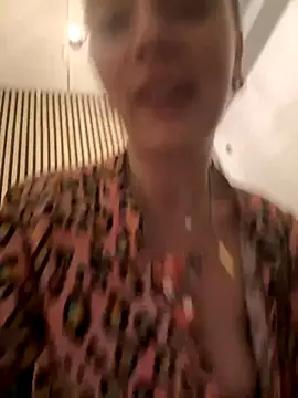 Snapshot of LexyGold chatting on October 2025 02:35:02 PM LexyGold online show from October 2025 02:35:02 PM