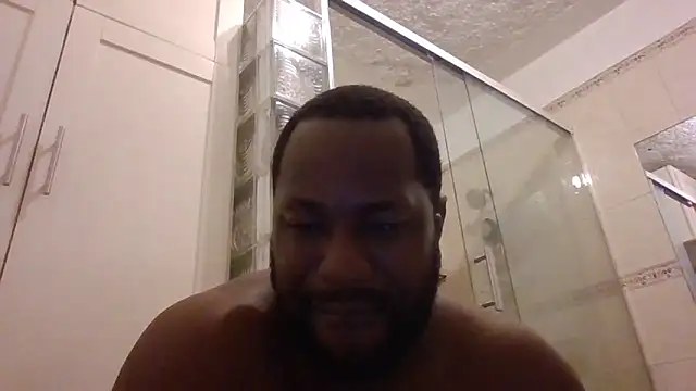 Snapshot of Bighood_T chatting on May 2026 02:29:01 AM Bighood T online show from May 2026 02:29:01 AM