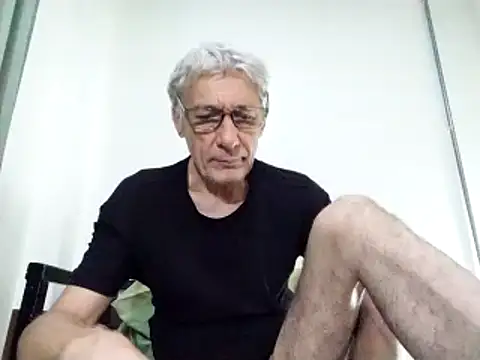 Snapshot of BIGUNCUTHARDCOCK chatting on March 2025 01:25:02 AM BIGUNCUTHARDCOCK online show from March 2025 01:25:02 AM