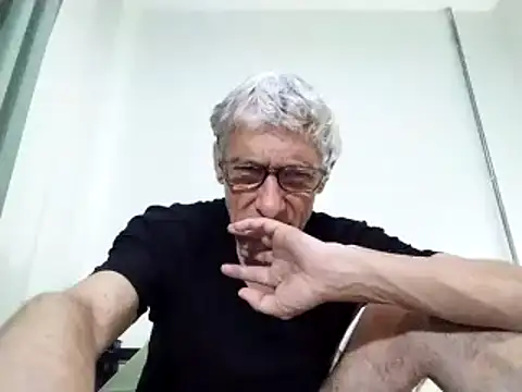 Snapshot of BIGUNCUTHARDCOCK chatting on March 2025 02:34:01 PM BIGUNCUTHARDCOCK online show from March 2025 02:34:01 PM