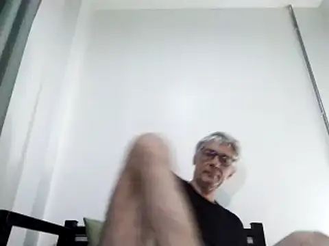 Snapshot of BIGUNCUTHARDCOCK chatting on March 2025 11:30:02 AM BIGUNCUTHARDCOCK online show from March 2025 11:30:02 AM