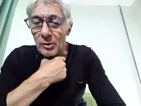 Snapshot of BIGUNCUTHARDCOCK chatting on March 2025 03:48:01 AM BIGUNCUTHARDCOCK online show from March 2025 03:48:01 AM