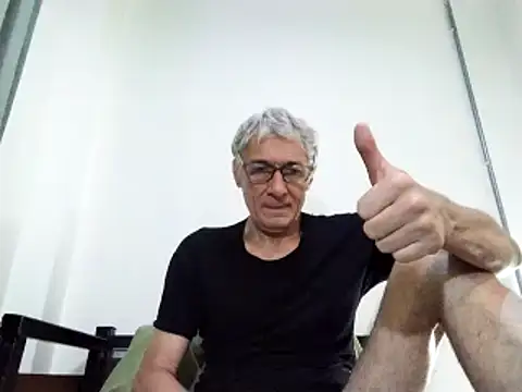 Snapshot of BIGUNCUTHARDCOCK chatting on March 2025 03:51:01 AM BIGUNCUTHARDCOCK online show from March 2025 03:51:01 AM