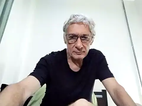 Snapshot of BIGUNCUTHARDCOCK chatting on March 2025 12:37:02 AM BIGUNCUTHARDCOCK online show from March 2025 12:37:02 AM