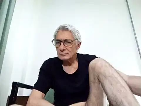 Snapshot of BIGUNCUTHARDCOCK chatting on March 2025 07:47:02 AM BIGUNCUTHARDCOCK online show from March 2025 07:47:02 AM