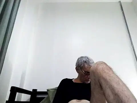 Snapshot of BIGUNCUTHARDCOCK chatting on March 2025 06:49:02 AM BIGUNCUTHARDCOCK online show from March 2025 06:49:02 AM