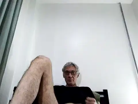 Snapshot of BIGUNCUTHARDCOCK chatting on March 2025 09:56:02 AM BIGUNCUTHARDCOCK online show from March 2025 09:56:02 AM