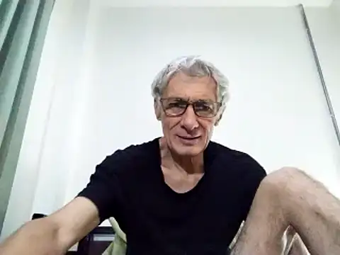 Snapshot of BIGUNCUTHARDCOCK chatting on March 2025 01:45:01 PM BIGUNCUTHARDCOCK online show from March 2025 01:45:01 PM