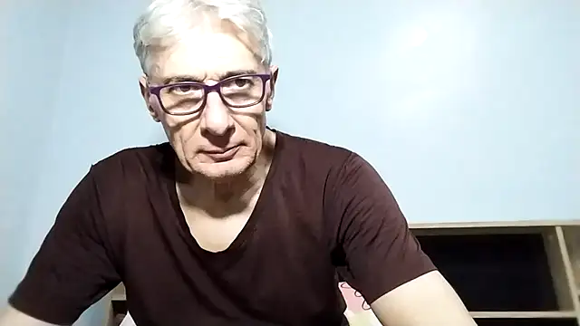 Snapshot of BIGUNCUTHARDCOCK chatting on September 2025 01:45:02 PM BIGUNCUTHARDCOCK online show from September 2025 01:45:02 PM