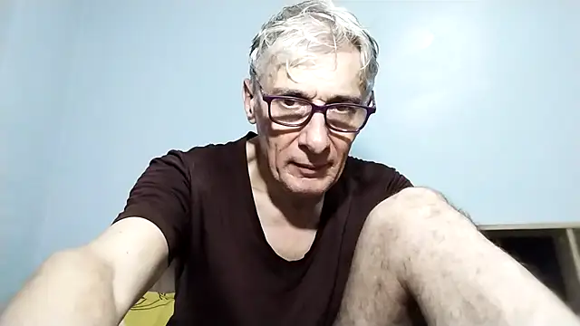 Snapshot of BIGUNCUTHARDCOCK chatting on September 2025 06:16:02 AM BIGUNCUTHARDCOCK online show from September 2025 06:16:02 AM