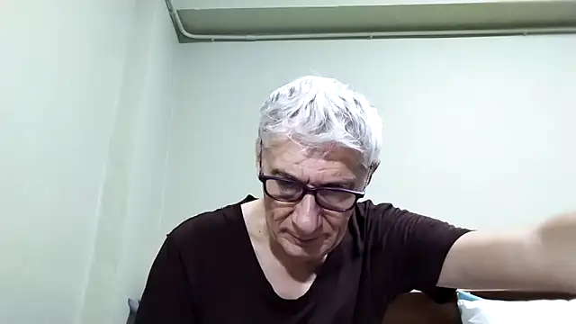 Snapshot of BIGUNCUTHARDCOCK chatting on November 2025 01:39:01 AM BIGUNCUTHARDCOCK online show from November 2025 01:39:01 AM