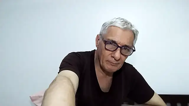 BIGUNCUTHARDCOCK online show from April 2026 02:14:02 PM