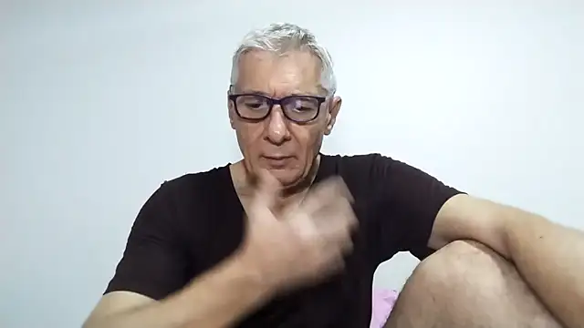 BIGUNCUTHARDCOCK online show from April 2026 12:46:02 AM