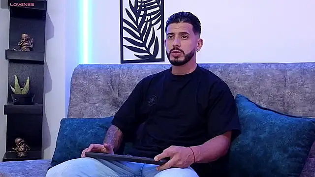 Snapshot of Bruno_Mattos chatting on December 2024 10:13:01 PM Bruno Mattos online show from December 2024 10:13:01 PM